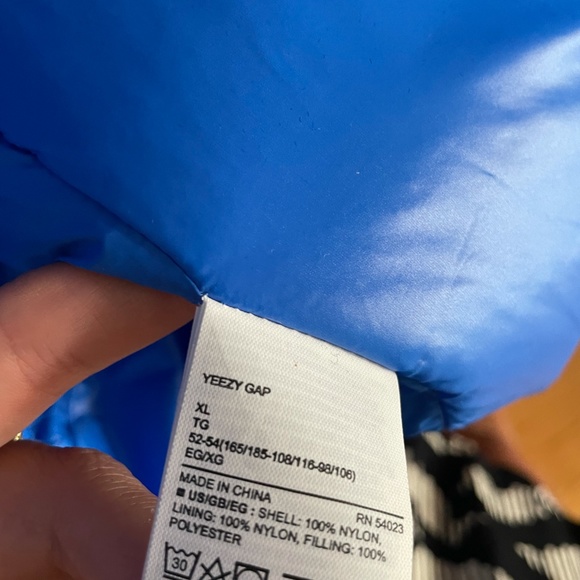 NEW  Super Exclusive  Gap × Kanye West YEEZY X GAP ROUND JACKET - Picture 4 of 5